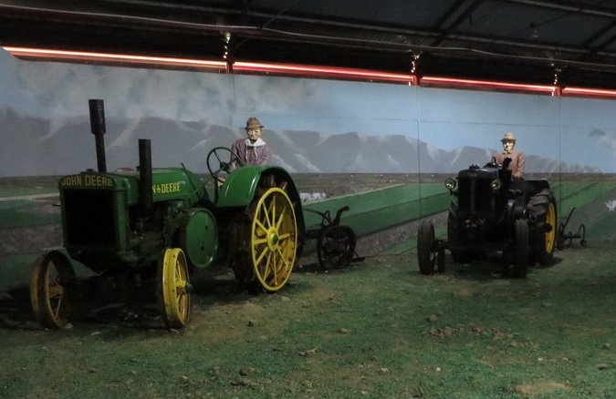(01) mezzi agricoli d'epoca